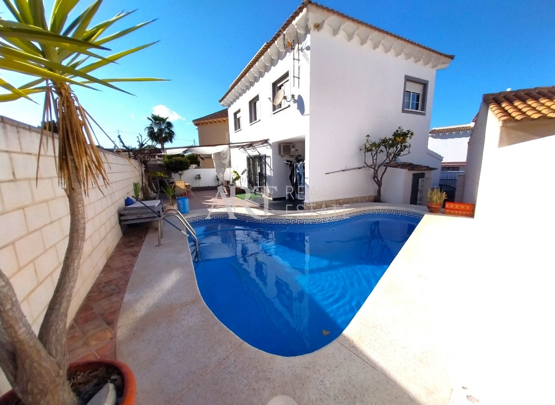 Herverkoop - Villa - Albir