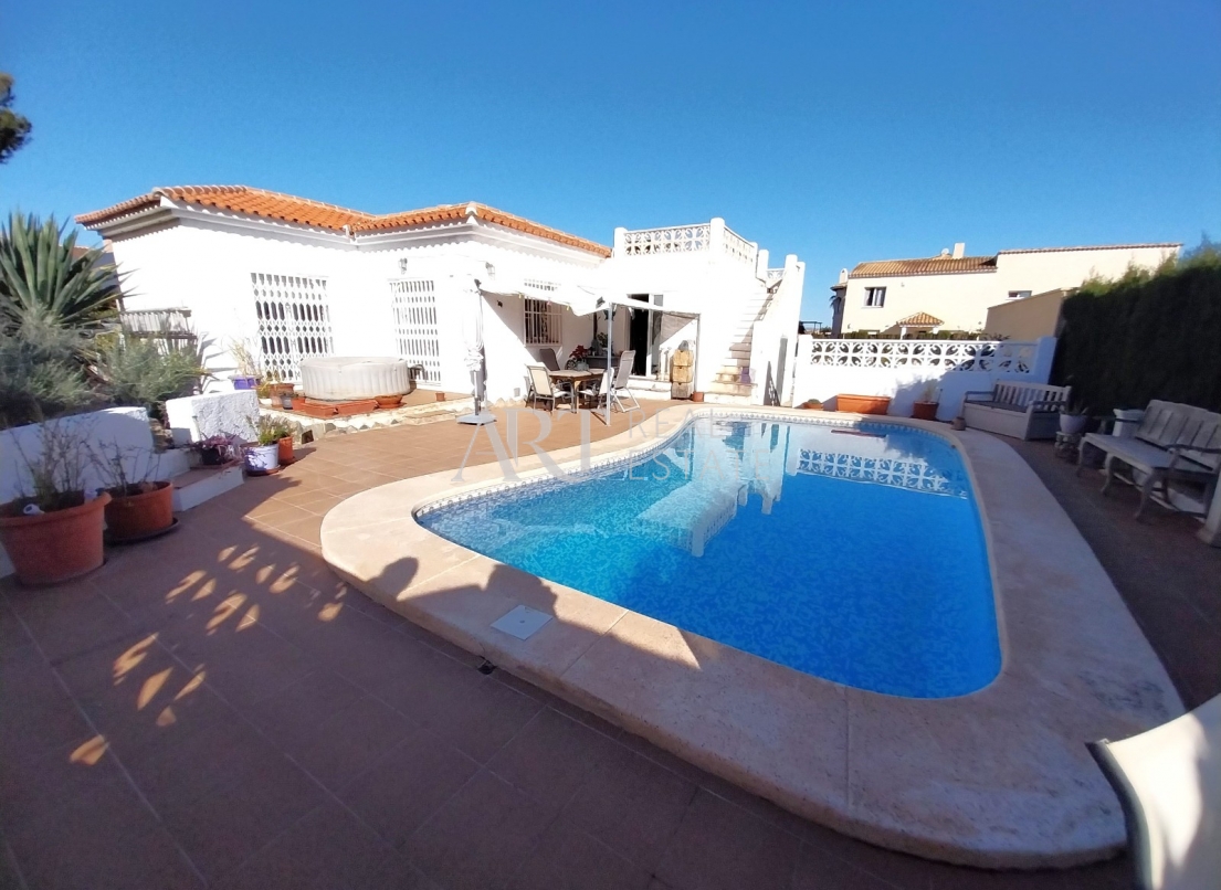 Herverkoop - Villa - La Nucía
