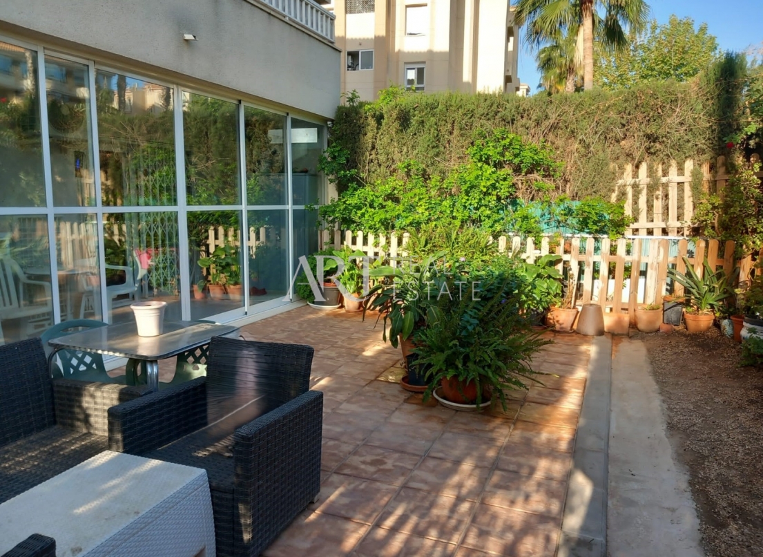 Resale - Apartment - Albir