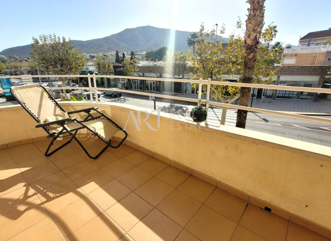 Resale - Apartment - Albir