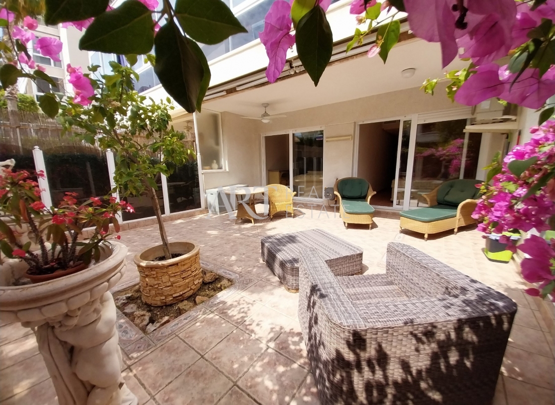 Resale - Apartment / flat - Albir