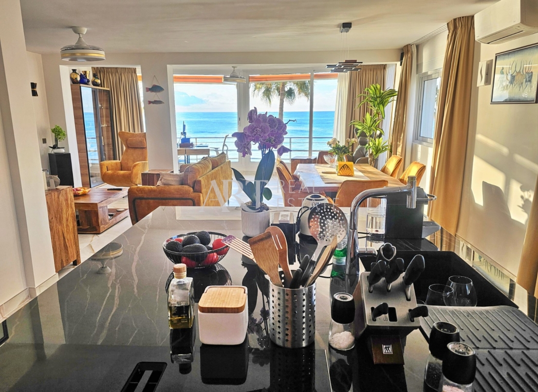Resale - Apartment / flat - Albir