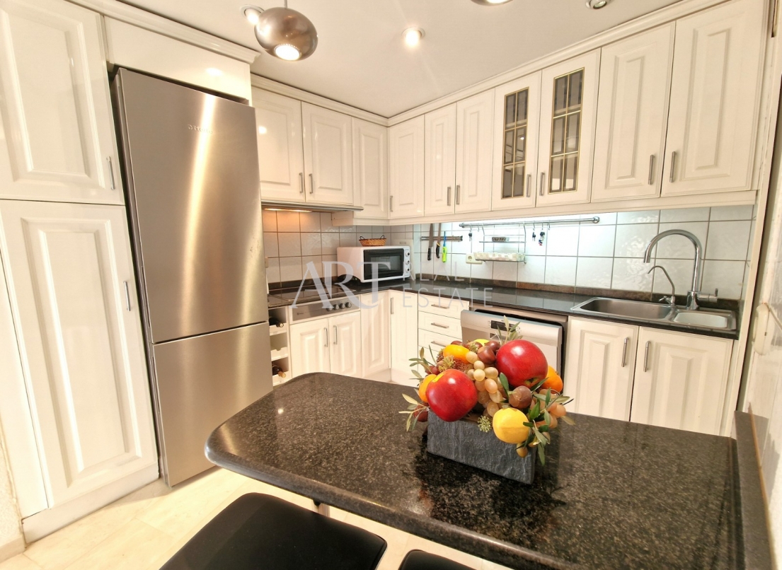 Resale - Apartment / flat - Albir