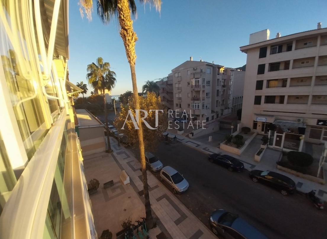 Resale - Apartment / flat - Albir
