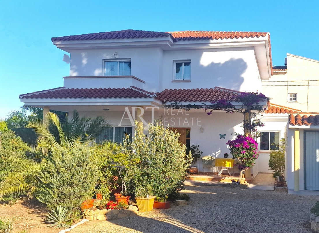 Resale - Villa - Albir