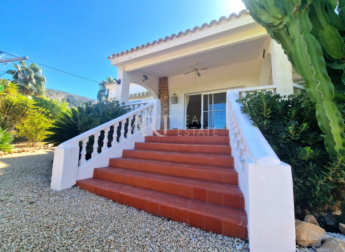 Resale - Villa - Albir