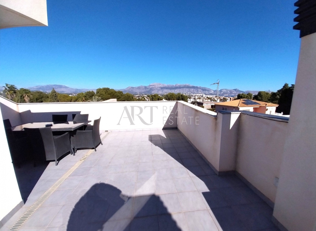 Resale - Villa - Albir