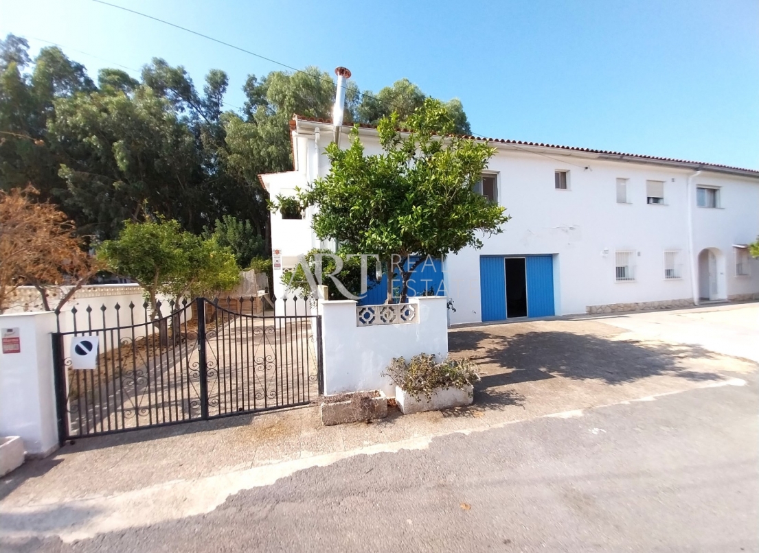 Resale - Villa - Albir