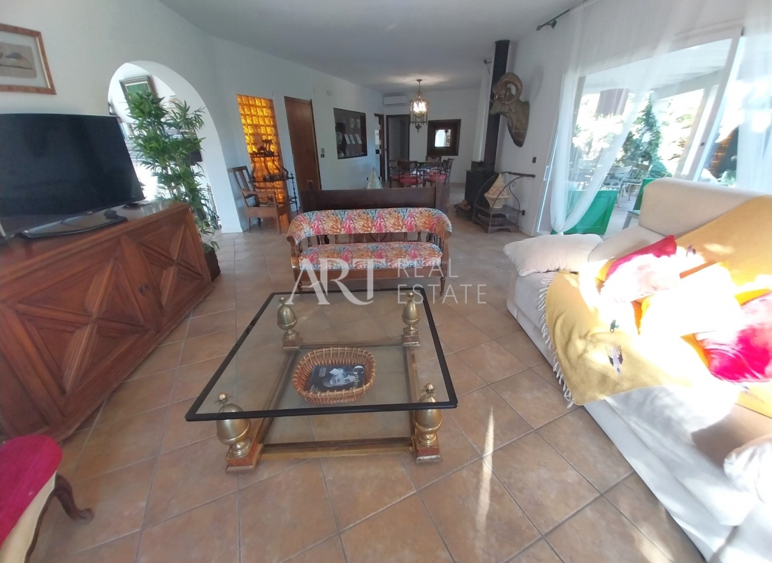Resale - Villa - Albir