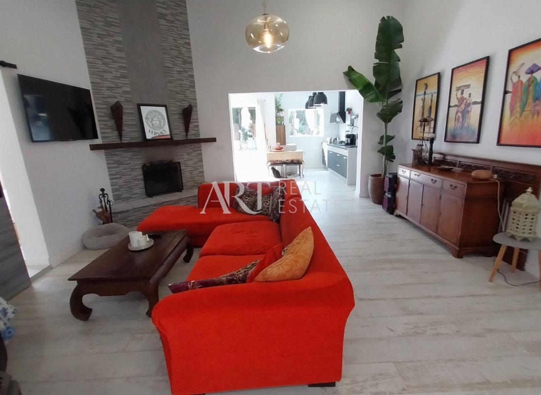 Resale - Villa - Albir