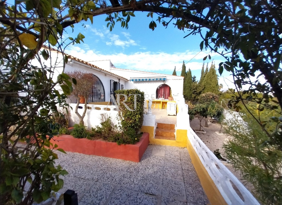 Resale - Villa - Alfas del Pí