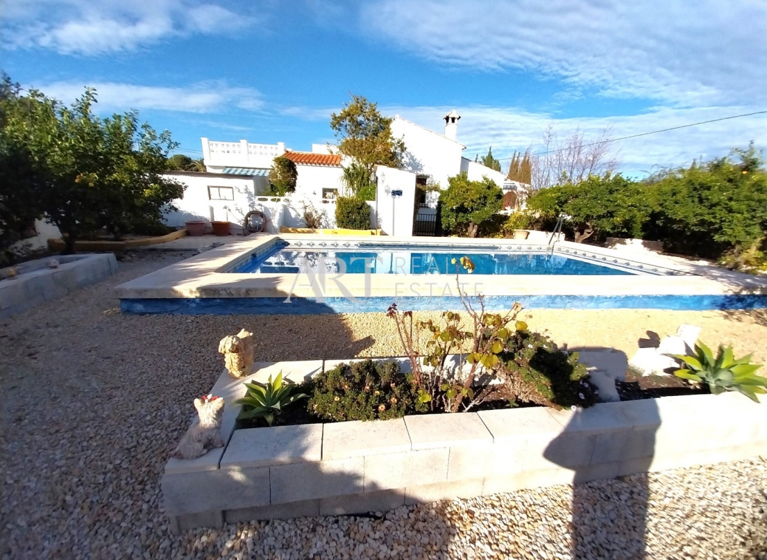 Resale - Villa - Alfas del Pí