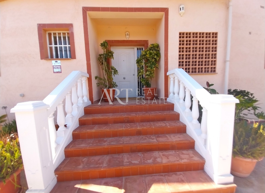 Resale - Villa - Alfas del Pí