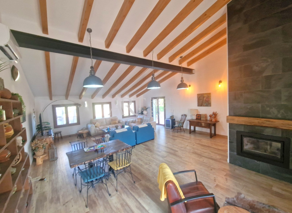 Resale - Villa - Alfas del Pí