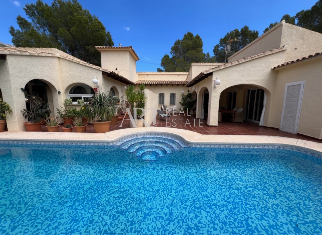 Resale - Villa - Altea - Golf