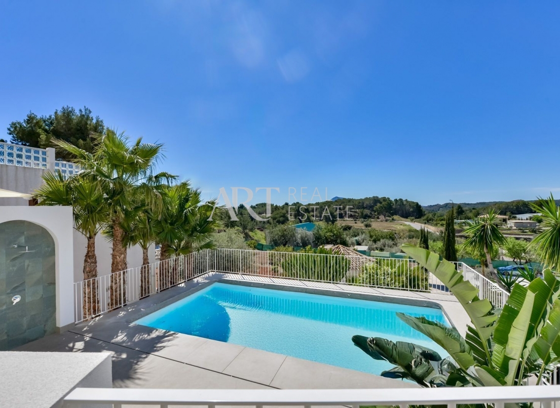 Resale - Villa - Altea
