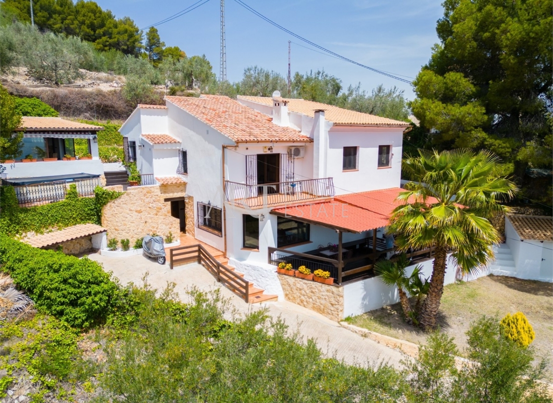 Resale - Villa - Benimantell