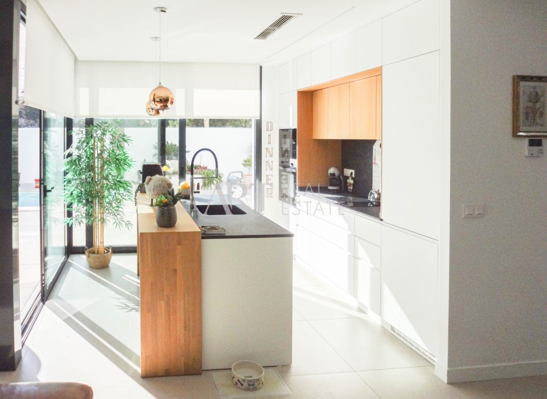 Resale - Villa - Finestrat