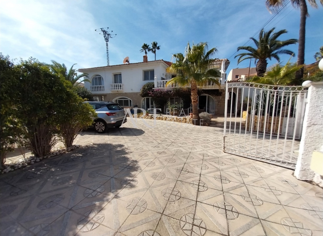 Resale - Villa - La Nucía