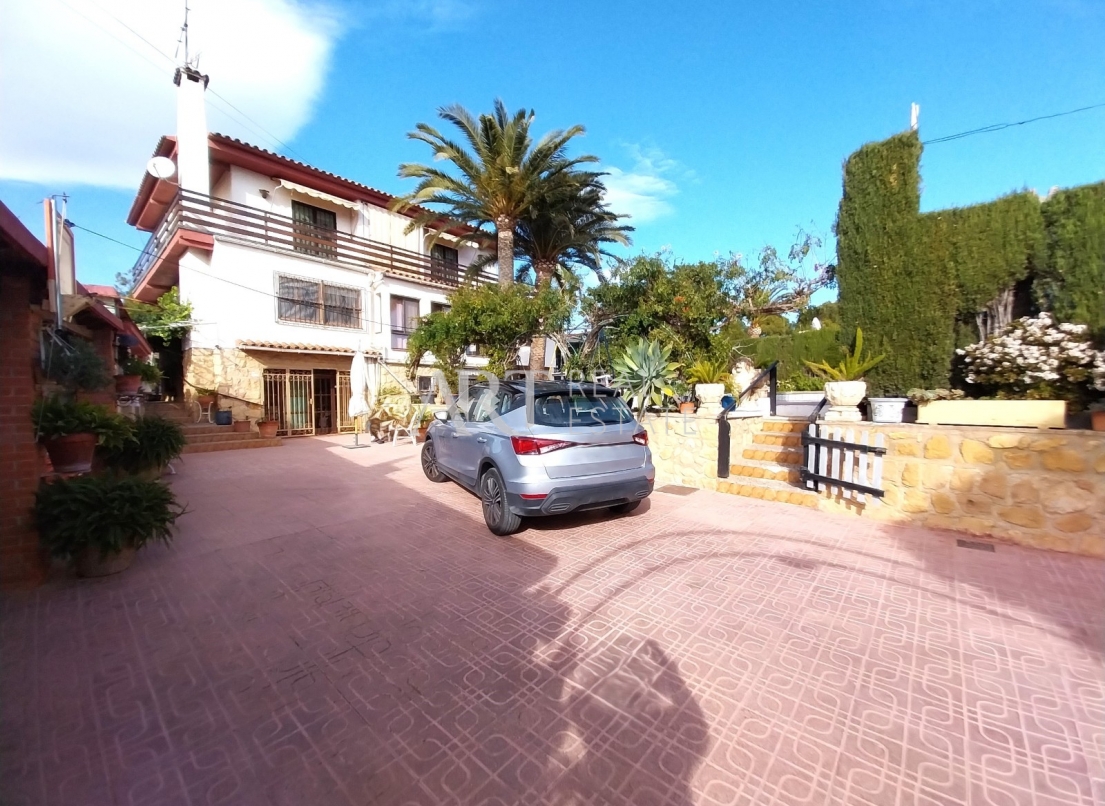 Resale - Villa - La Nucía