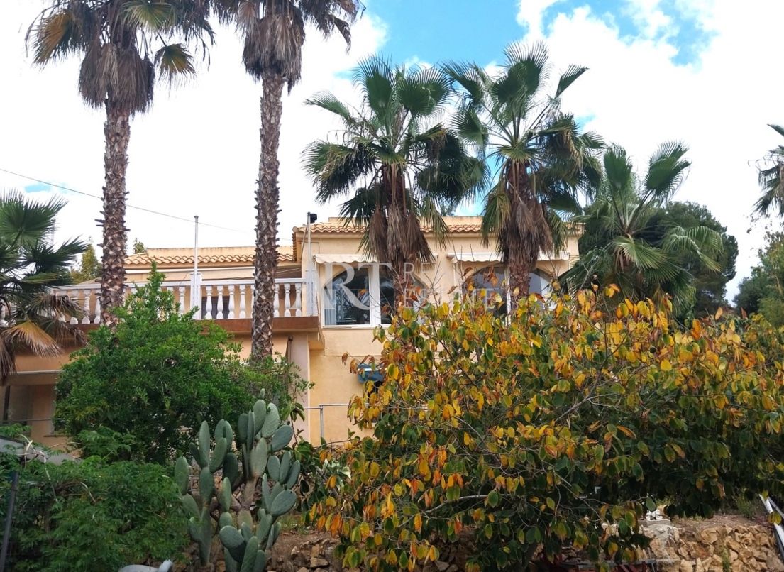 Resale - Villa - La Nucía