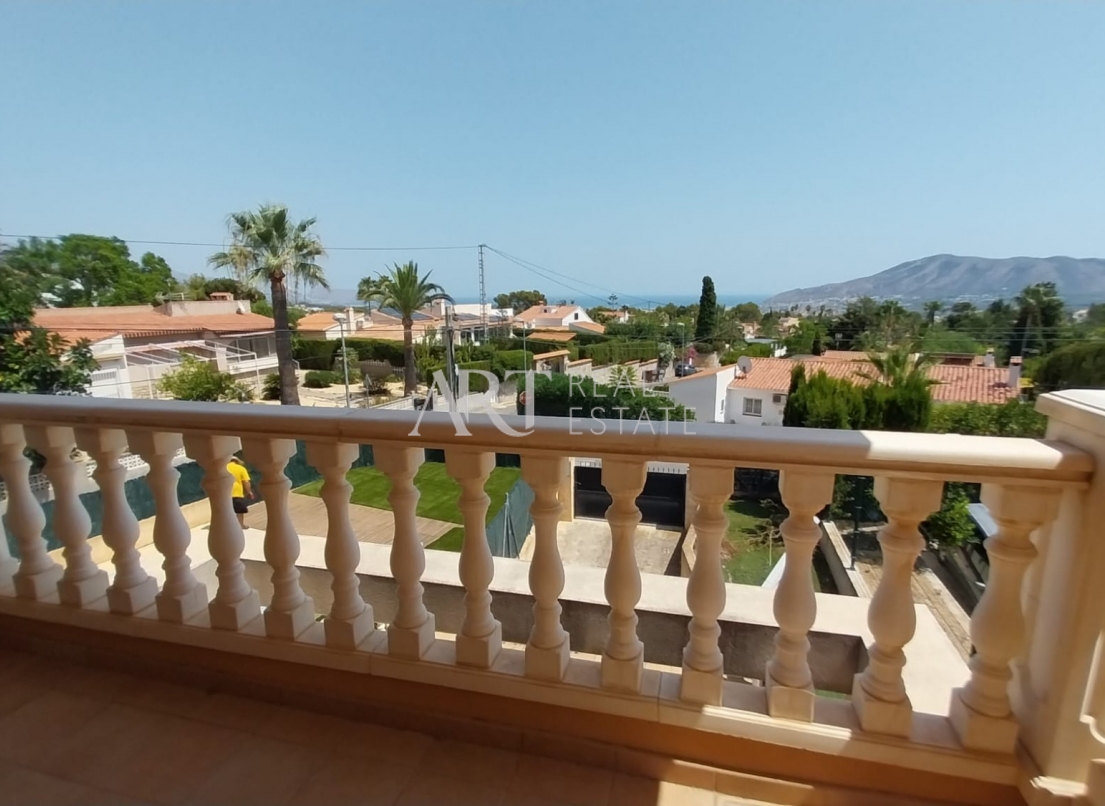Resale - Villa - La Nucía
