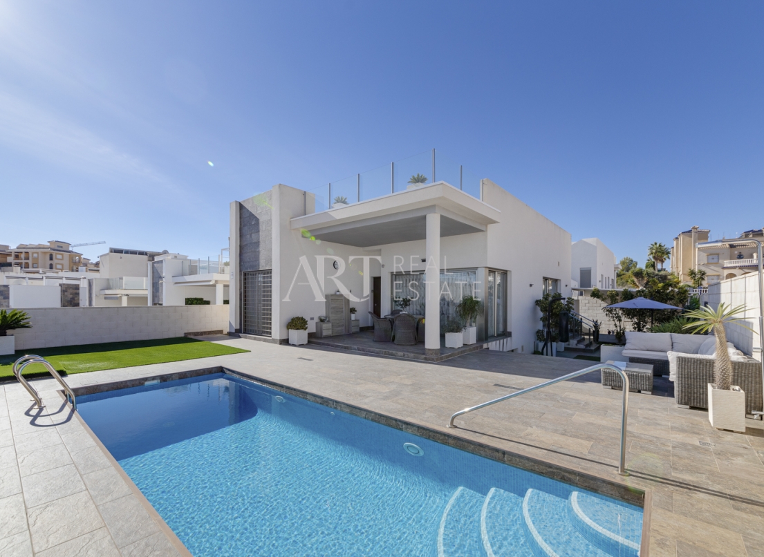 Resale - Villa - Orihuela costa - Villamartín