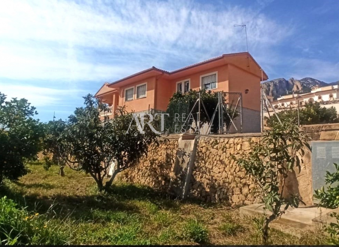 Resale - Villa - Polop