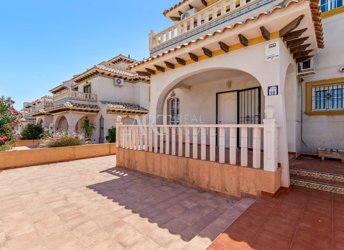 Reventa - Casa cuádruple - Orihuela costa - Lomas de Cabo Roig