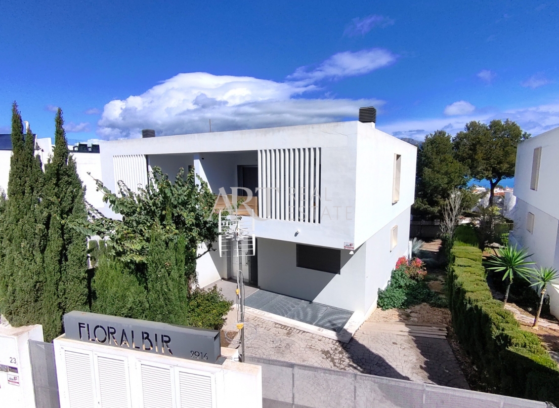Videresalg - Villa - Albir