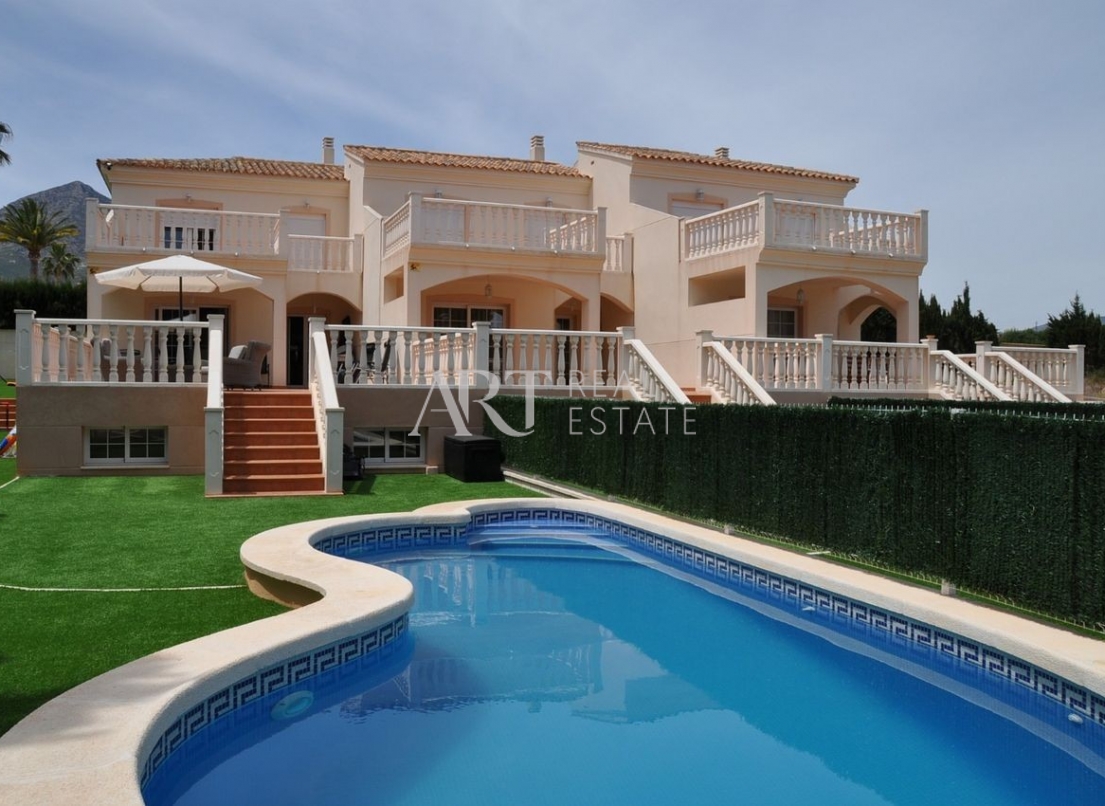 Videresalg - Villa - La Nucía