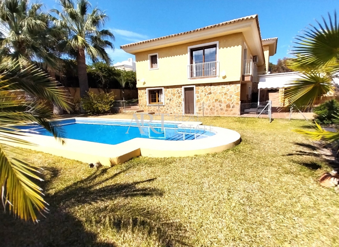 Videresalg - Villa - La Nucía