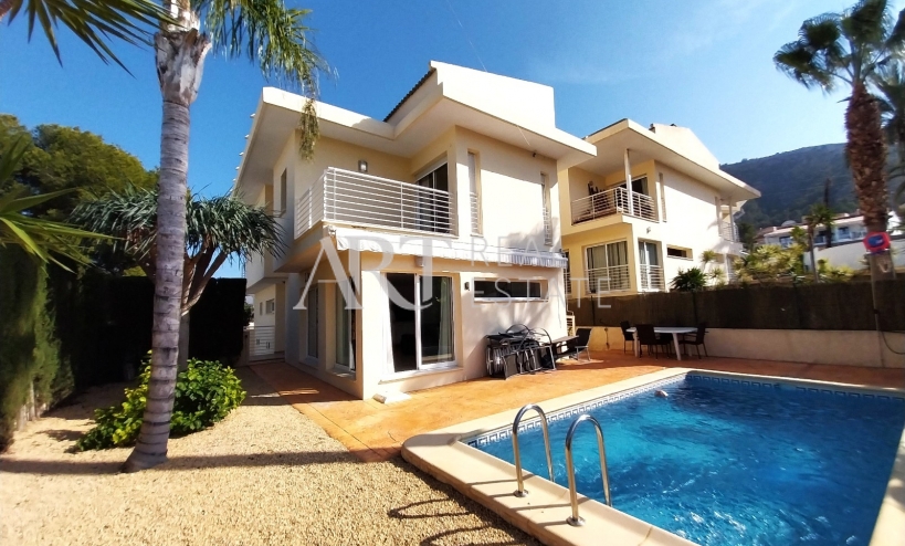 Villa - Herverkoop - Albir - Albir