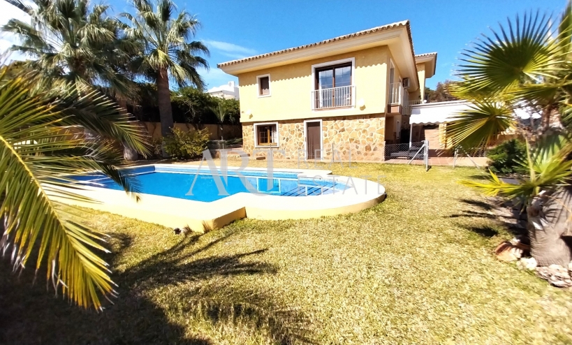 Villa - Herverkoop - La Nucía - La Nucía