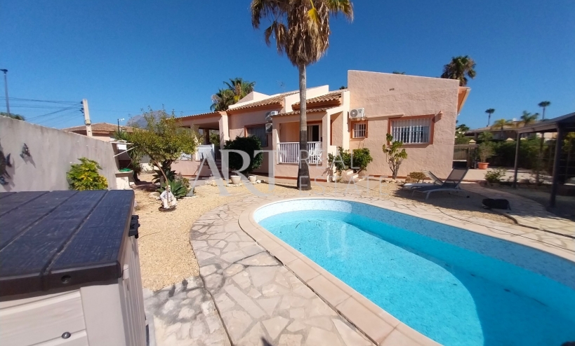 Villa - Resale - Alfas del Pí - Alfas del Pí