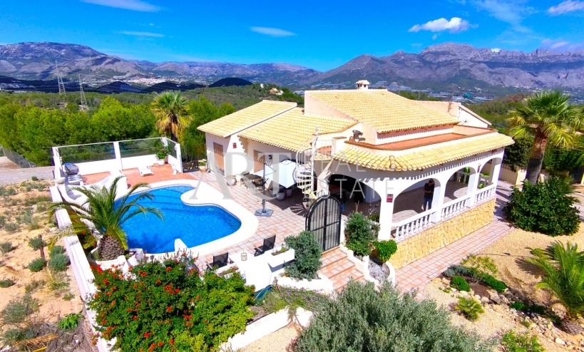 Villa - Resale - Alfas del Pí - Alfas del Pí