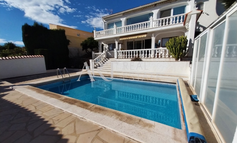 Villa - Resale - La Nucía - La Nucía