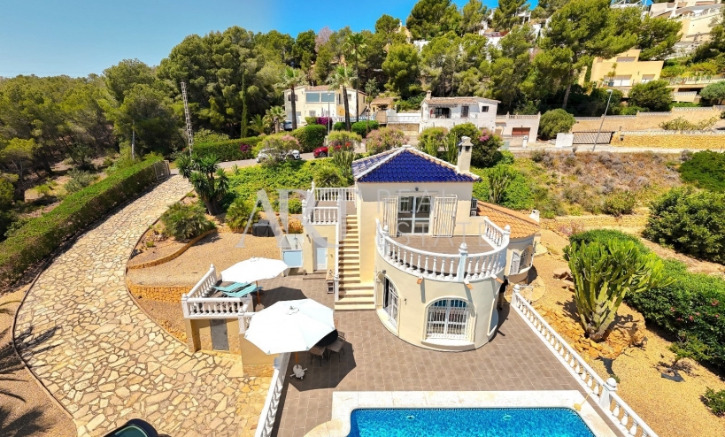 Villa - Resale - La Nucía - La Nucía