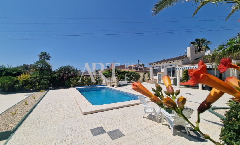 Villa - Resale - La Nucía - La Nucía