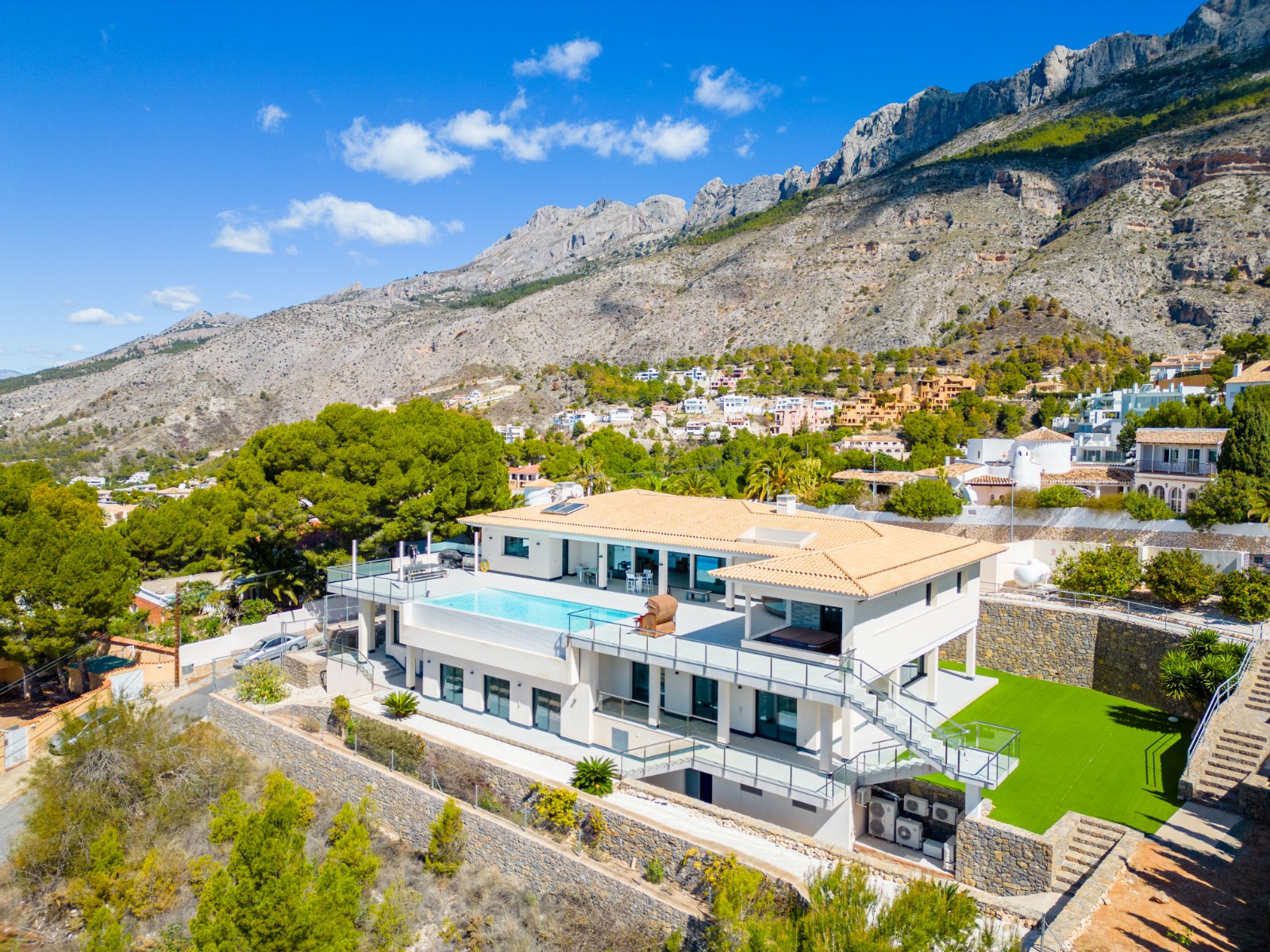 DA-75246 - For Sale. Villa in Altea