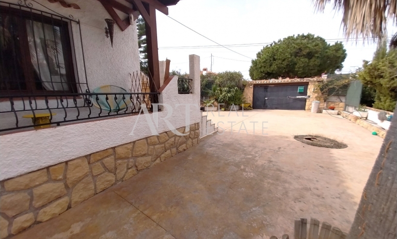 Resale - Villa - Albir