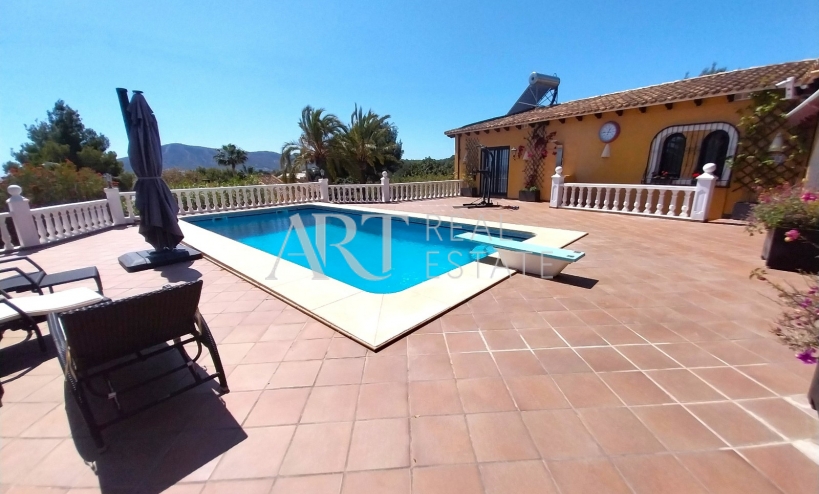 Resale - Villa - Alfas del Pí