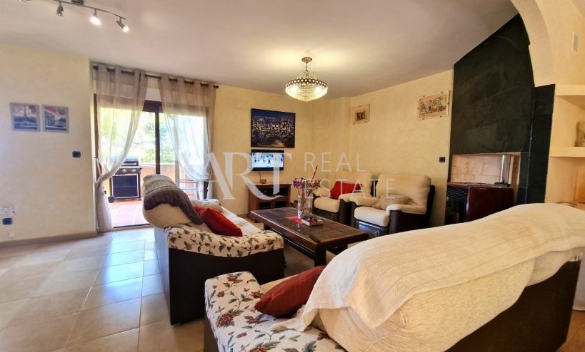 Resale - Villa - Altea