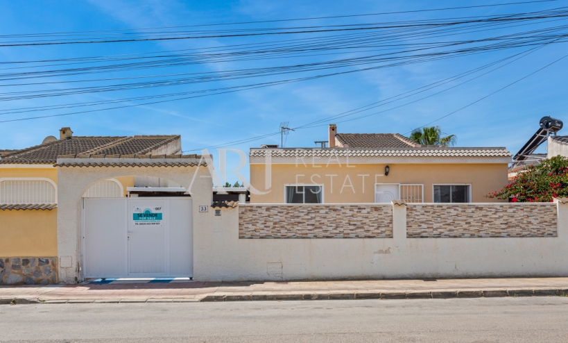 Reventa - Villa - Torrevieja