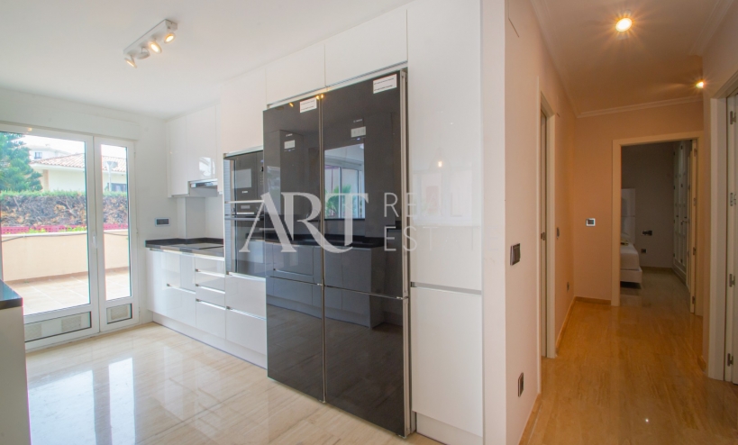 Resale - Apartment - Albir