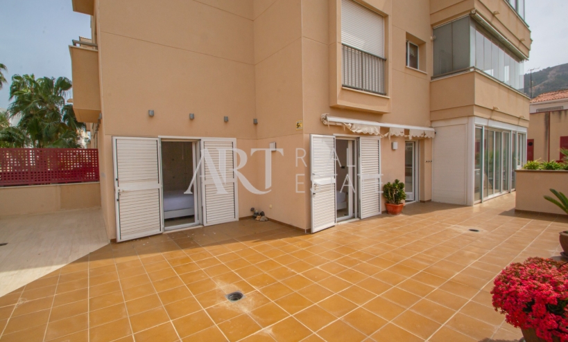 Resale - Apartment - Albir