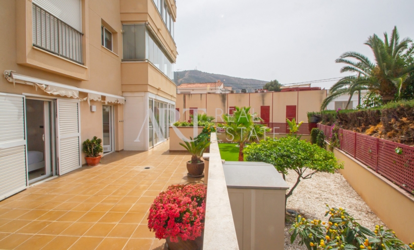 Resale - Apartment - Albir