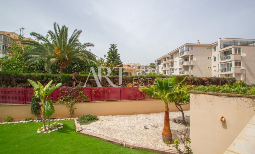 Resale - Apartment - Albir