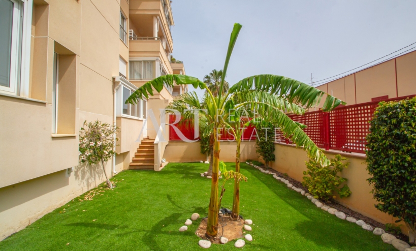 Resale - Apartment - Albir