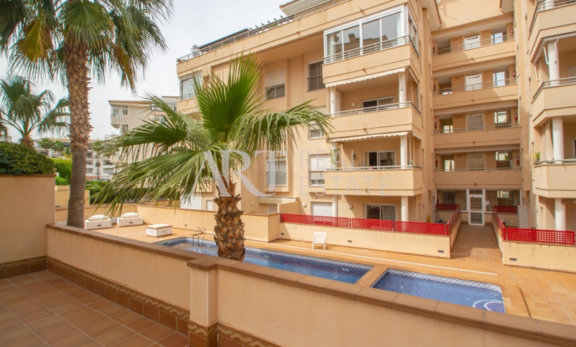 Resale - Apartment - Albir